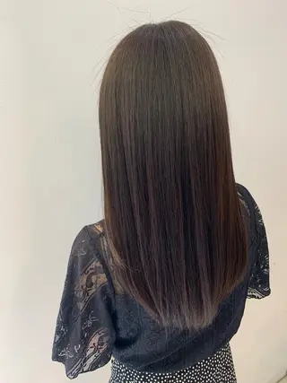 セミロング Uni.所属・地毛風ストレート/ 髪質改善/榎本流行のヘアスタイル