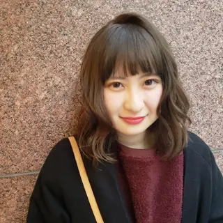 ミディアム EMANON名古屋所属・美谷添（ミヤゾエ） まどか大人ヘアサロンのヘアスタイル