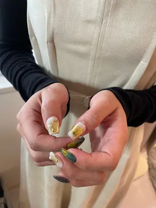 ネイル Ami 🦥のネイルデザイン