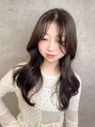 セミロング KAEDE🎀 ジャニオタ美容師のヘアスタイル