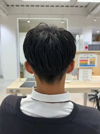 メンズ メンズパーマ/ スパイキー/フェードのヘアスタイル