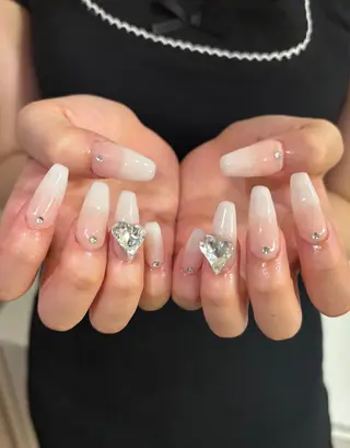 ネイル venusbelt所属・venusbelt MIKUのネイルデザイン