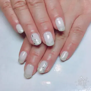 ネイル THECOLORS所属・近貞 莉奈のネイルデザイン