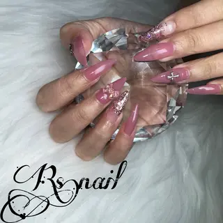 ネイル 加藤 麗華のネイルデザイン