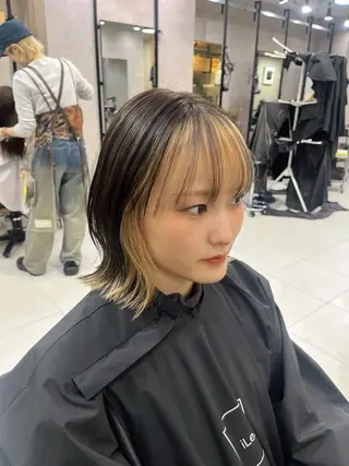 ミディアム 韓国レイヤーカット/ ハイトーン/マアヤのヘアスタイル