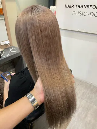 ロング エクステ/ハイトーン レイヤーHIROのヘアスタイル