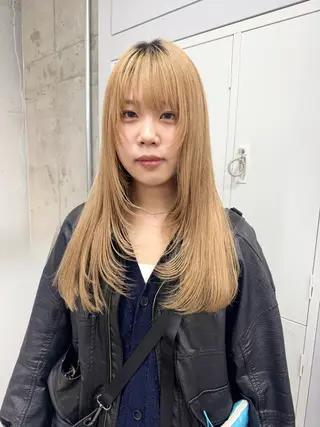 ロング ✨ブリーチ/顔周り レイヤー¦YUKA✨のヘアスタイル