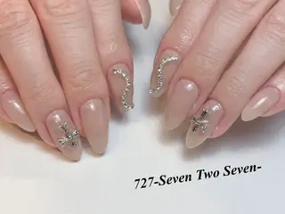 ネイル 727 nailのネイルデザイン