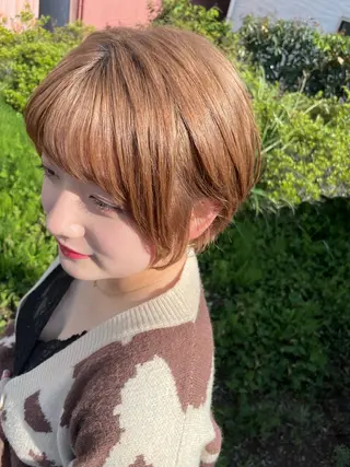 ショート HIKARI🐈‍⬛ レイヤー×デザインのヘアスタイル