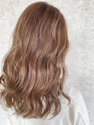 セミロング カラー Kobayashi ハイライト/ショートのヘアスタイル