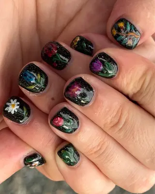 ネイル .unff所属・前山 亜耶のネイルデザイン