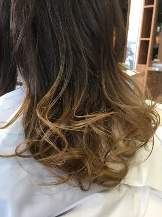 ミディアム カラー 白髪ぼかしハイライト 柳川拓哉のヘアスタイル