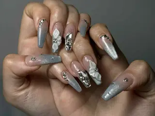 ネイル 💕鈴木ユリ パラジェル/オフ無料のネイルデザイン