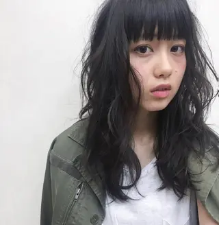 セミロング カラー 吉川　ミチオ 【SHIKIO】のヘアスタイル