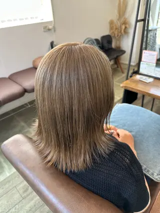 カラー 岩本みるか/ 暖色カラー/ベージュのヘアスタイル