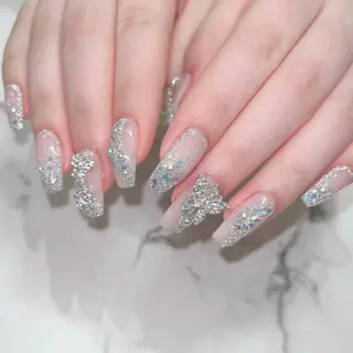 ネイル NEO Beauty Salon所属・𝐍𝐄𝐎 𝐉𝐔𝐑𝐈のネイルデザイン