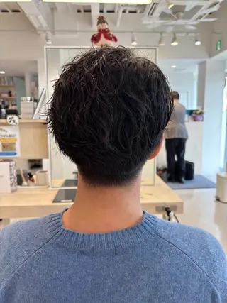 メンズ メンズパーマ/ スパイキー/フェードのヘアスタイル
