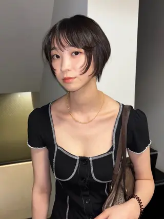 ショート カラー ファッションに 溶け込むstyleのヘアスタイル