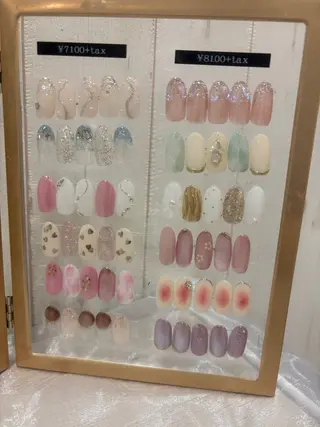 ネイル ネイルサロンエーナイン麻生店所属・佐藤 光のネイルデザイン