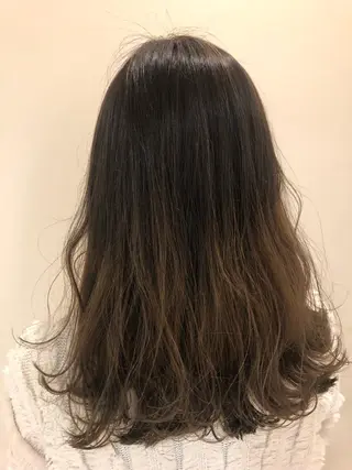 ロング カラー 似合わせ.ﾍｱｾｯﾄ 得意🌹井上美沙のヘアスタイル