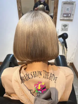 ショート カラー マツエク・マツパ Hair salon The  hiveのヘアスタイル