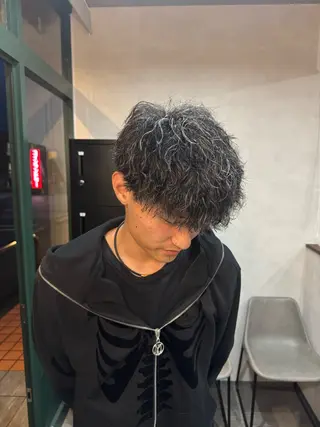 パーマ メンズ 鈴木 陸のヘアスタイル