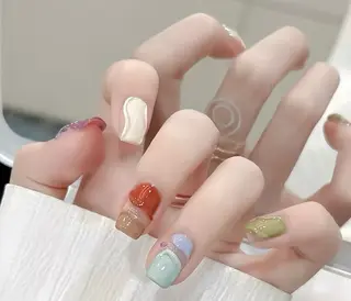 ネイル 高木 維麗絲のネイルデザイン