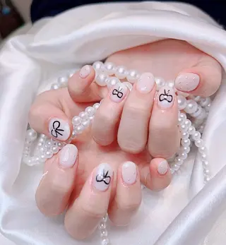 ネイル RAFFINE 月🦋🩵のネイルデザイン