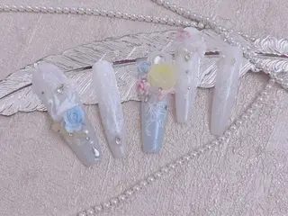 ネイル KARI ネイルサロンのネイルデザイン