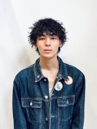 パーマ メンズ Qin shaire salon 原宿verno店所属・【センターパート】 ETO／江藤翼の眉毛・アイブロウイメージ