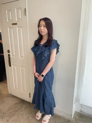 セミロング カラー MIOベージュカラー 柔らかいカラーのヘアスタイル