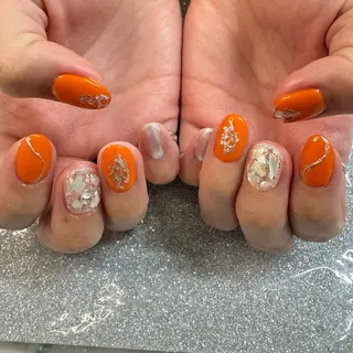 ネイル VIERU 🌈🎀💖のネイルデザイン