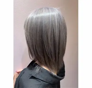 カラー 梶 瑞希のヘアスタイル