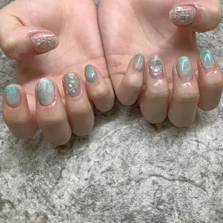 ネイル charme所属・. SHIORIのネイルデザイン