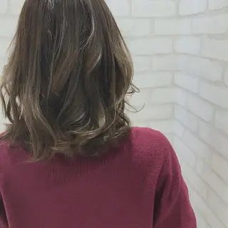 ミディアム ému エミュ　hair &spa所属・近藤 みゅうまのヘアスタイル