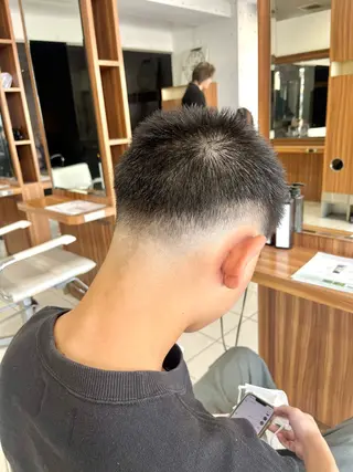 ショート パーマ メンズ パーマ特化美容師 🔥Yoshiyaのヘアスタイル