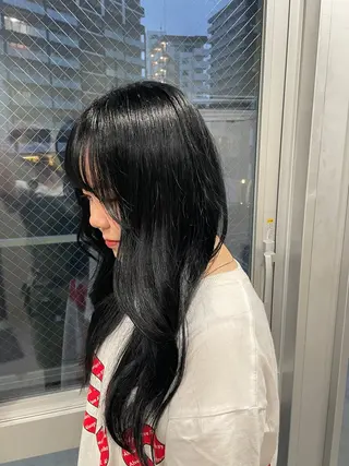 ロング 大坂谷 さくらのヘアスタイル