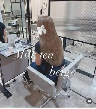 ロング yui/透明感カラー /コテ巻き風パーマのヘアスタイル