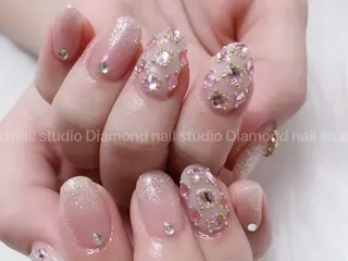 ミディアム Diamond 🚢のネイルデザイン