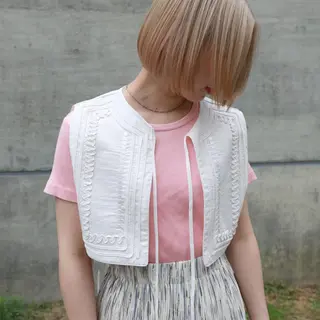 ショート カラー ブリーチカラーが人気 onnuのヘアスタイル