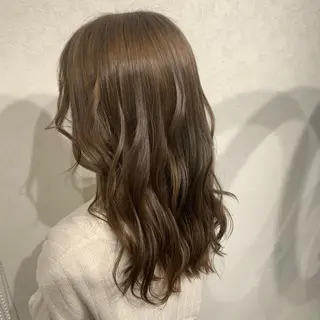 カラー 宮下 志織のヘアスタイル