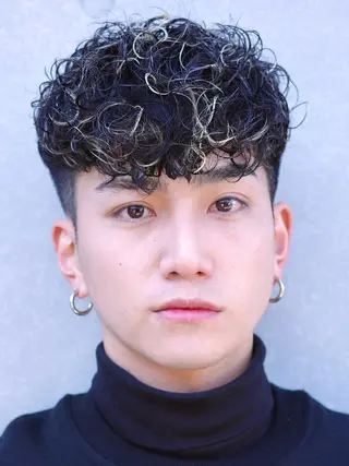 パーマ メンズ fifth天神大名Ⅱ所属・fifth天神 パーマ特化/石橋航海のヘアスタイル