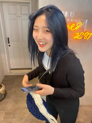 セミロング カラー ヘアアレンジ XENA表参道 MIKUのヘアスタイル