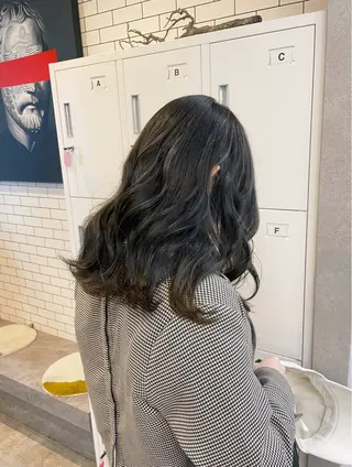 ミディアム カラー いなみね はるきのヘアスタイル