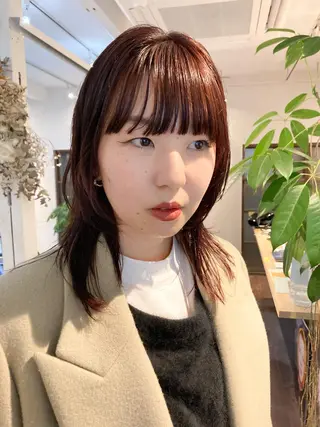 ミディアム 金田 夏野のヘアスタイル