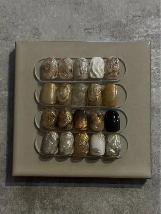 ネイル talo .のネイルデザイン