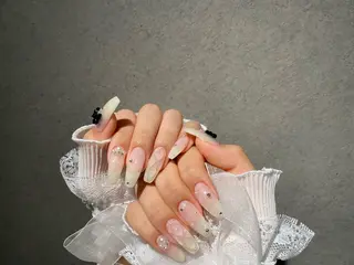 ネイル I-nailロング /ワンホン/キラキラのネイルデザイン