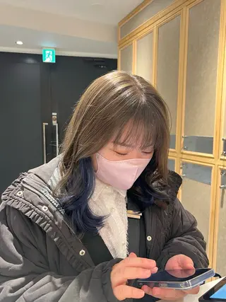 セミロング ブリーチ/縮毛矯正 🏖️MIREのヘアスタイル