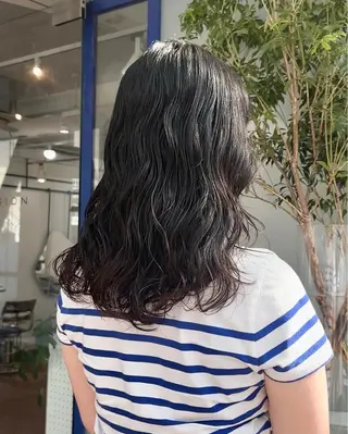 ミディアム パーマ 磯　亜由香🌼 ブリーチ/ボブカットのヘアスタイル