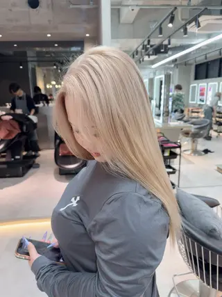 ロング カラー ヘアアレンジ ARIA💎縮毛矯正 ブリーチ💎複雑履歴のヘアスタイル